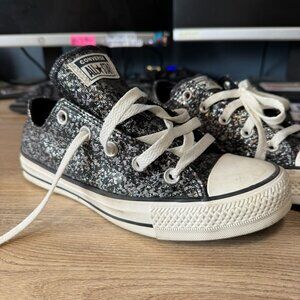 Girls/Womens Sparkly Black Converse - Great Condition! Size 6